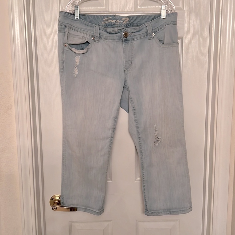Seven7 jeans - white washed, cropped, ripped with decorative back pockets.